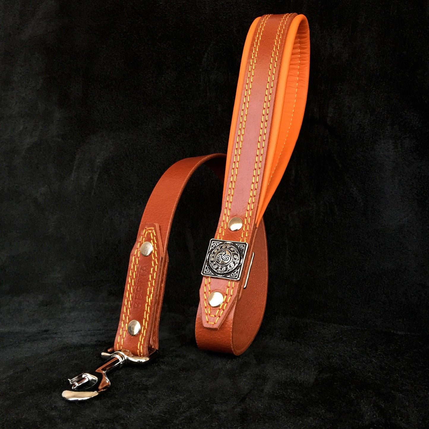 "Eros" leash BROWN-0